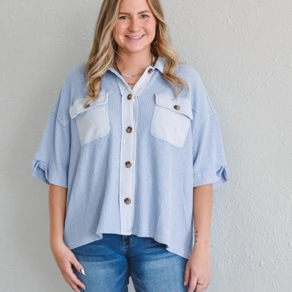 ILLA ILLA soft waffleknit mineral washed button up short sleeve top. Aqua. Small - Picture 1 of 10